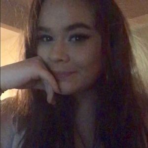 Meet your Posher, Jade